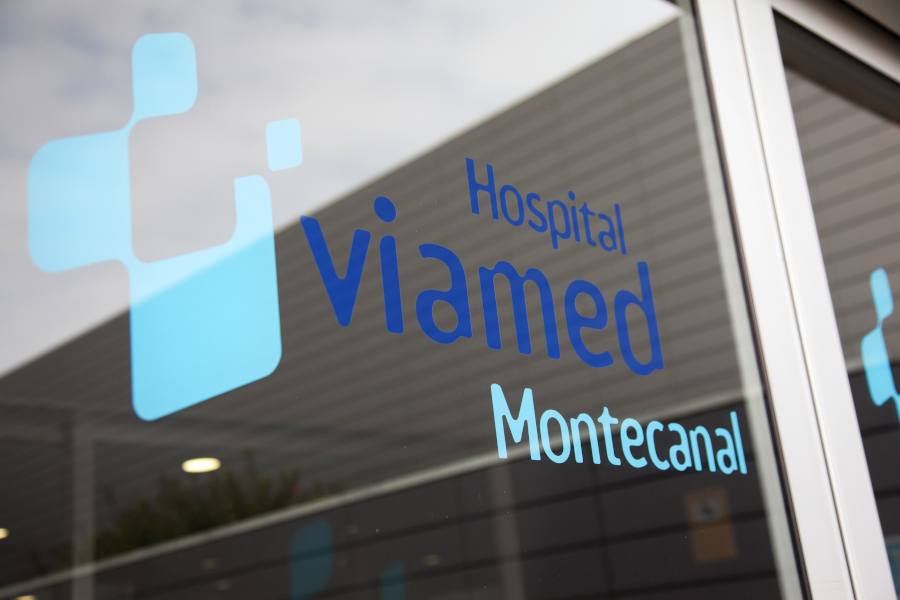 Puerta Hospital Viamed Montecanal