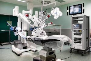 cirugia robotica da vinci en el hospital viamed montecanal
